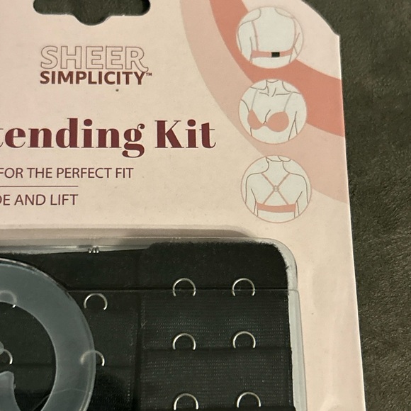 Sheer Simplicity Bra Extending Kit 7pc Black Extension, Convertible Clip Straps - Picture 3 of 16